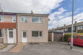 3 bedroom Mews to re...